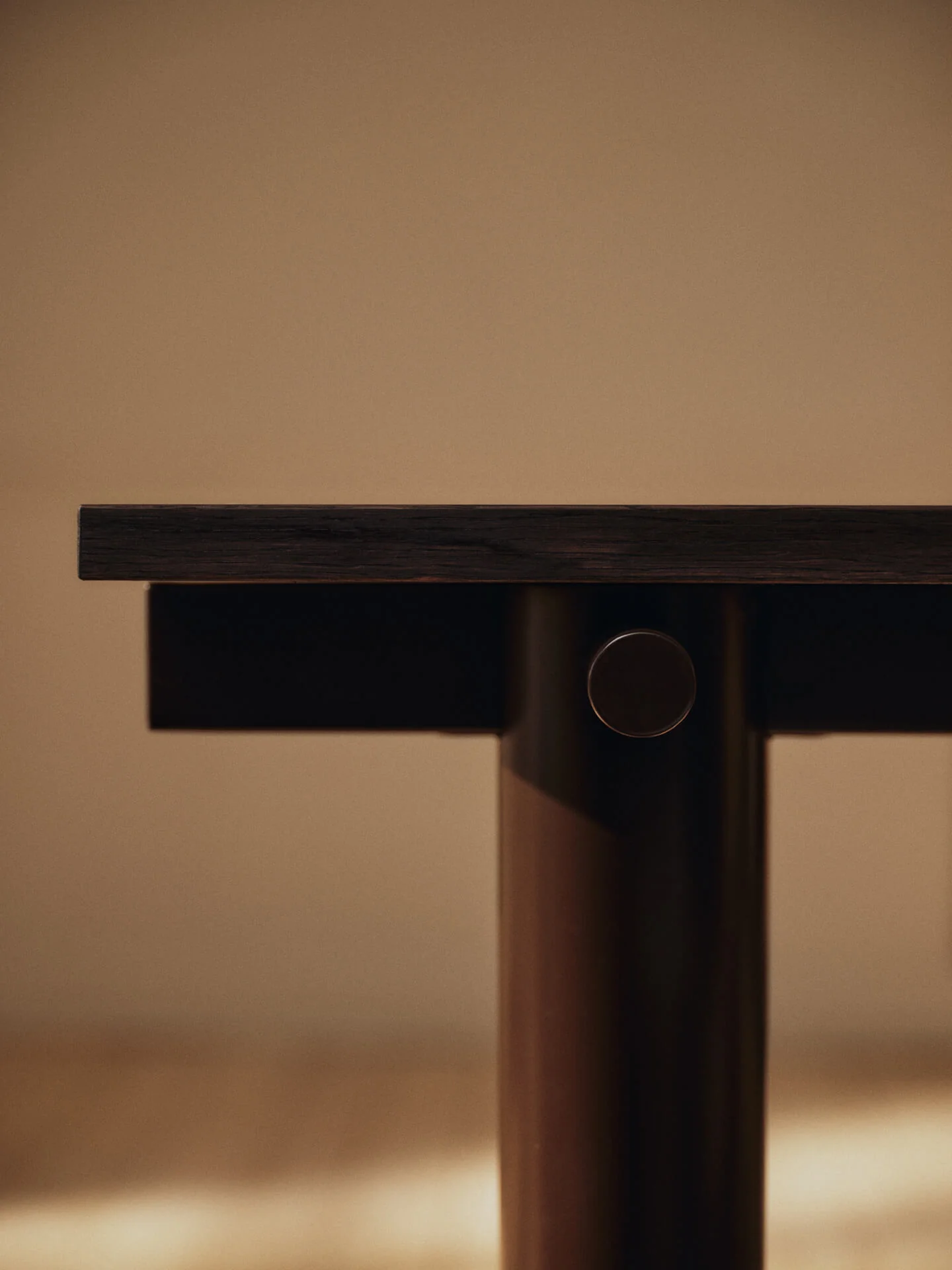 Atura Dining Table - Dark Chocolate/Dark Stained Oak - Image 4
