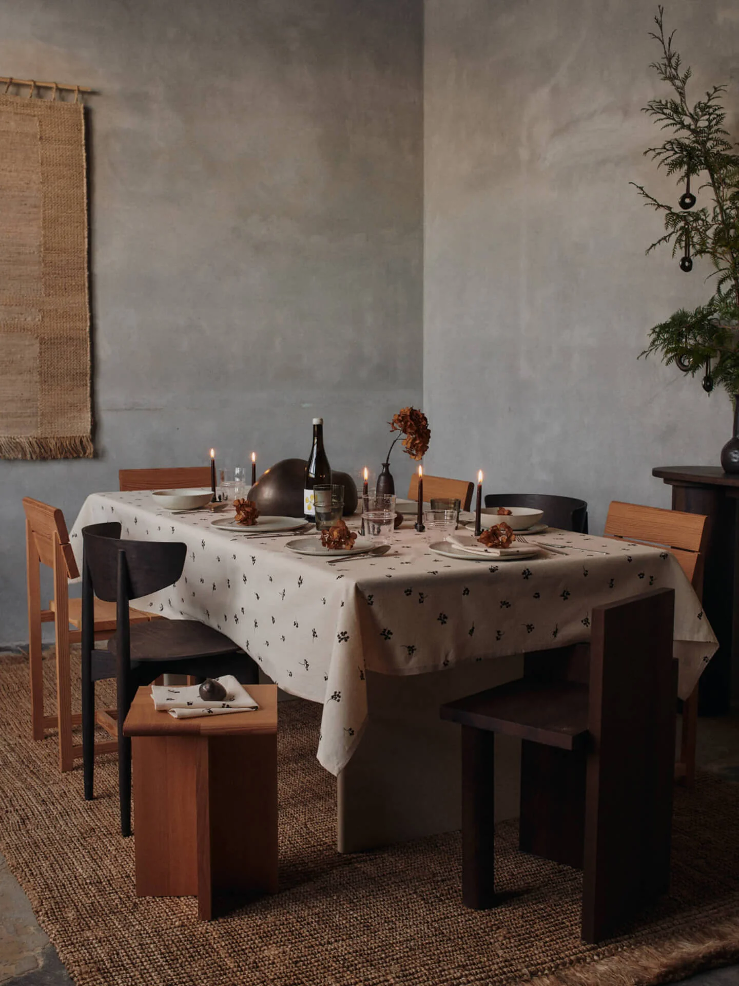 Baies Tablecloth - Natural/Dark Chocolate - Image 2