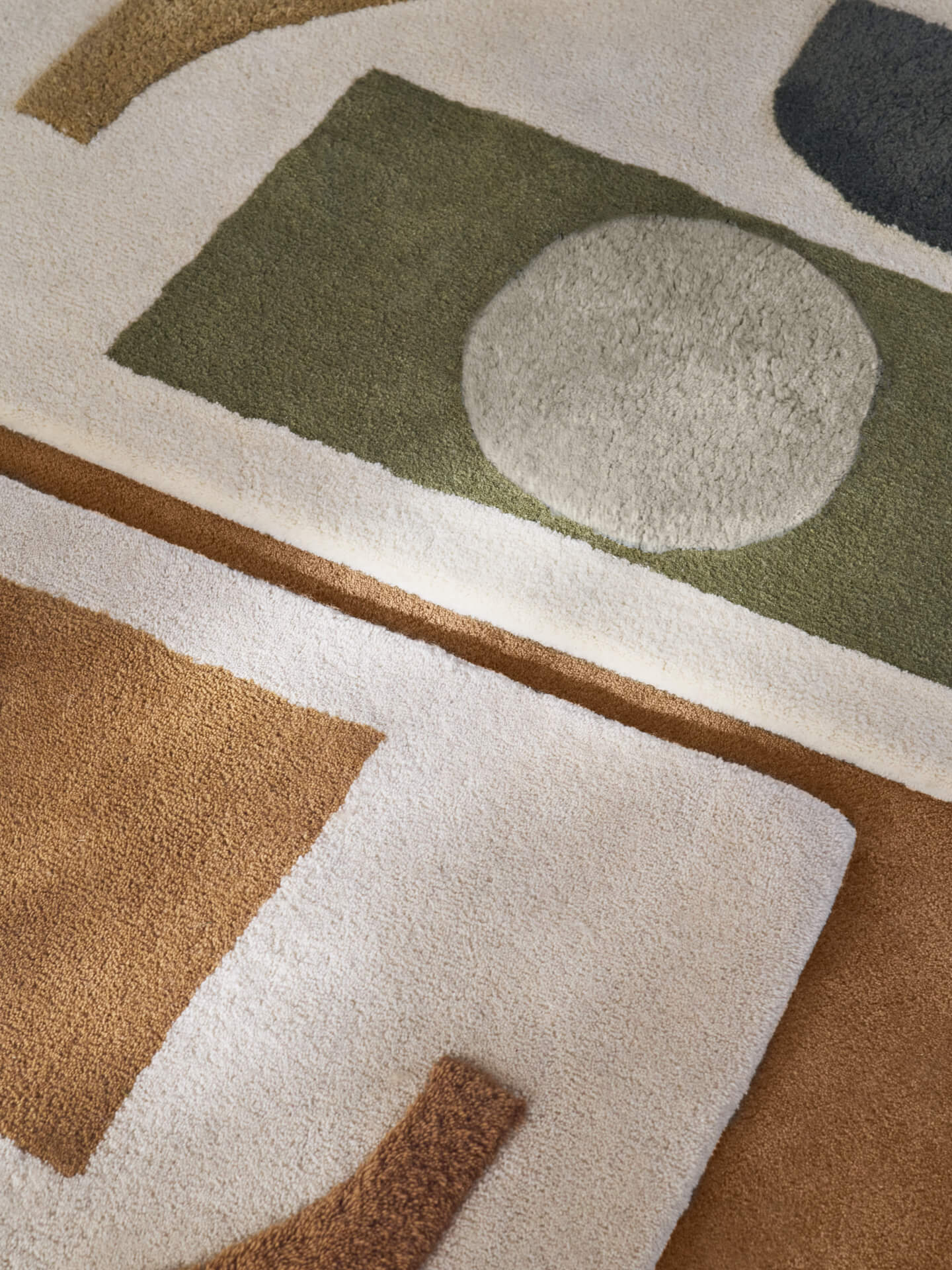 Bloco Tufted Rug - Green/Off-White - Image 3