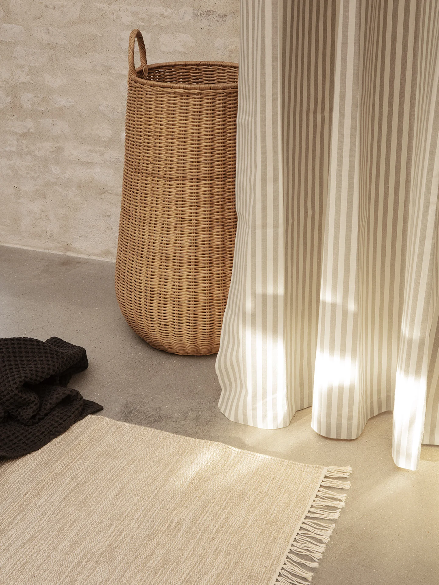 Braided Laundry Basket - Natural - Image 2