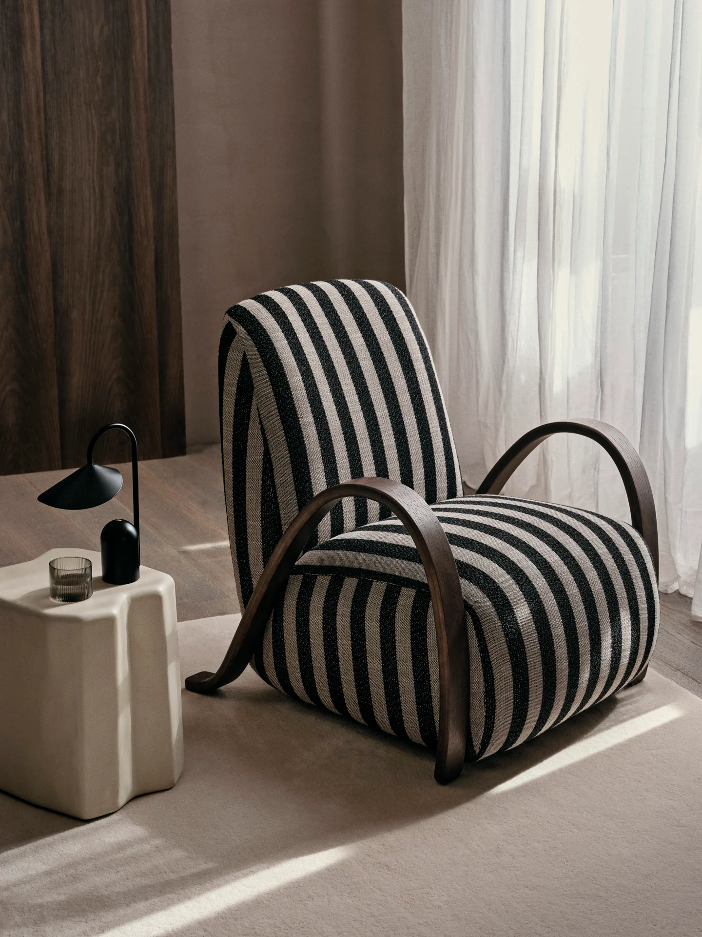 Buur Lounge Chair - Louisiana - Sand/Black - UK - Image 2