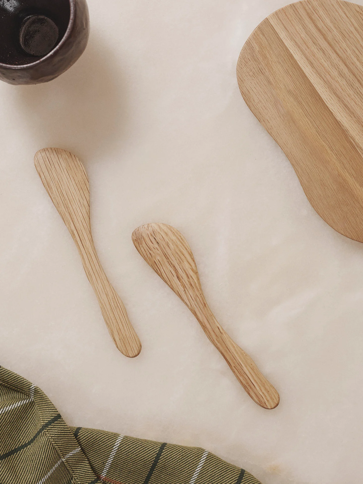 Cairn Butter Knives - Set of 2 - Oak - Image 2