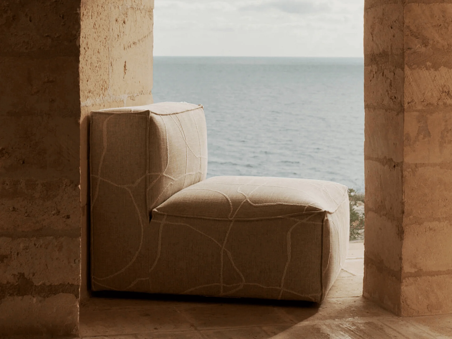 Catena Sofa Center S100 - Can Lis - Sand/Off-White - UK - Image 4