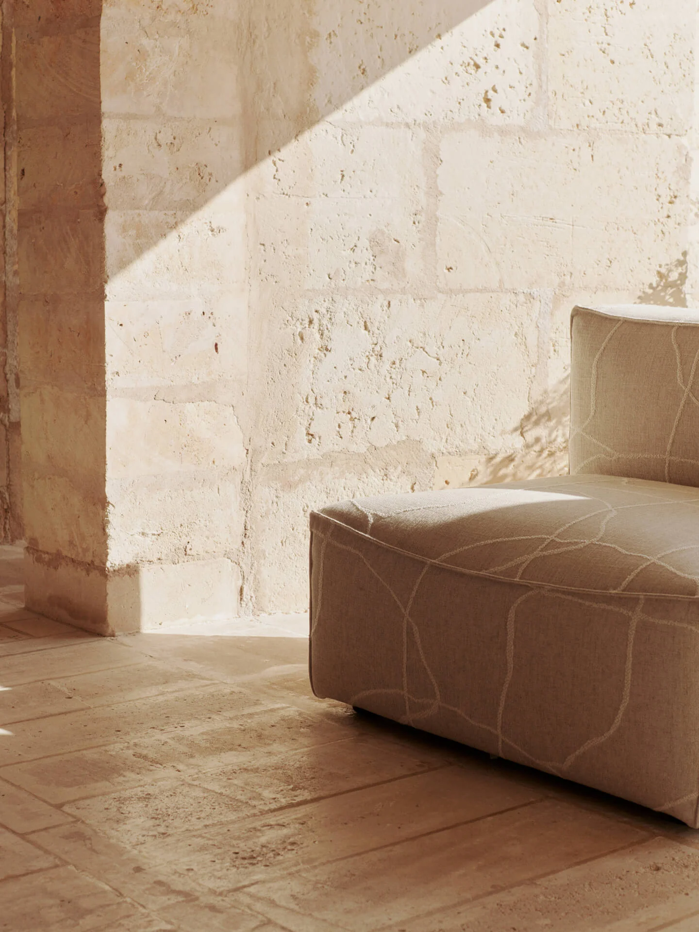 Catena Sofa Center S100 - Can Lis - Sand/Off-White - UK - Image 5