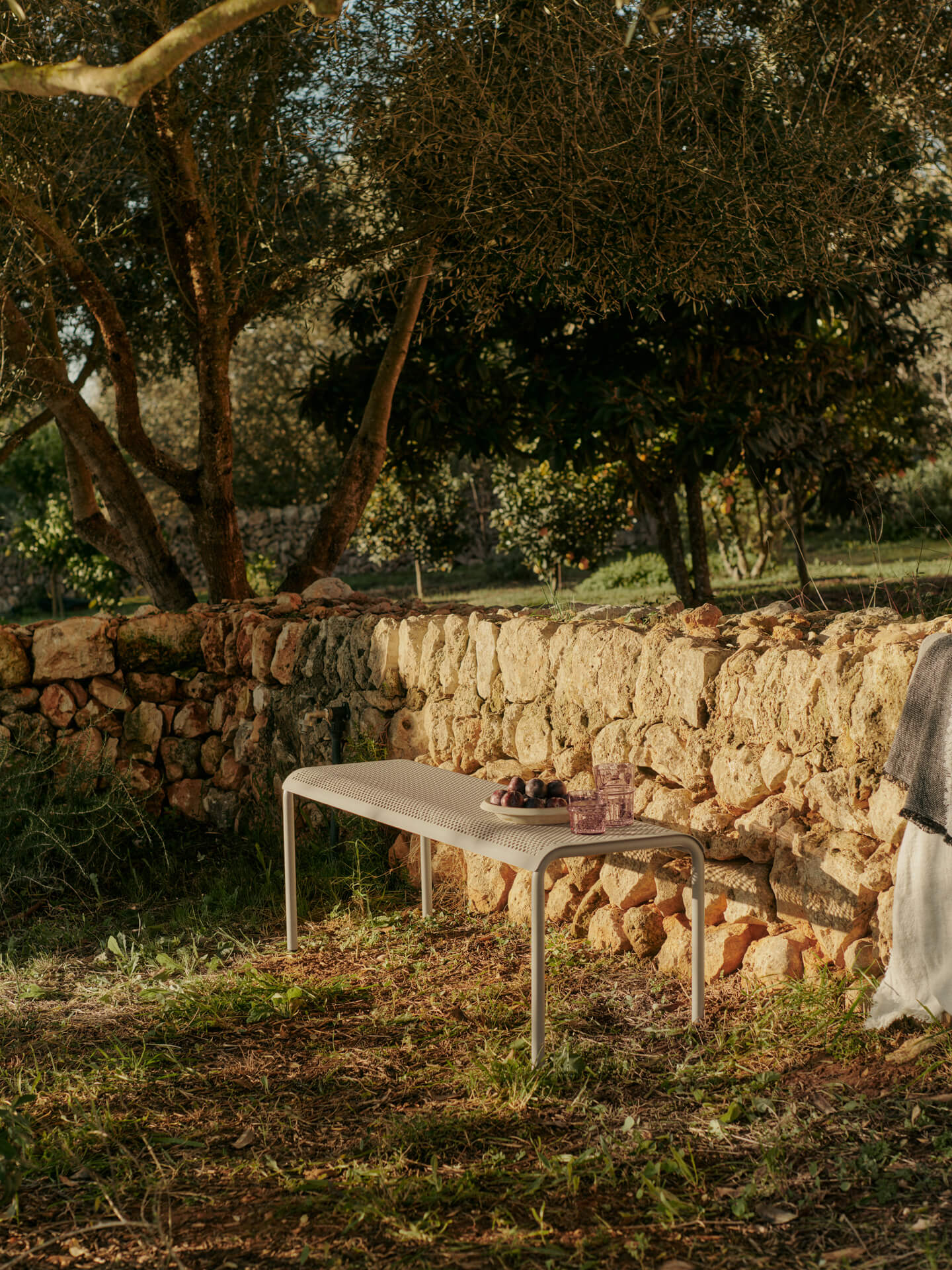 Dapple Bench - Cashmere - Image 5