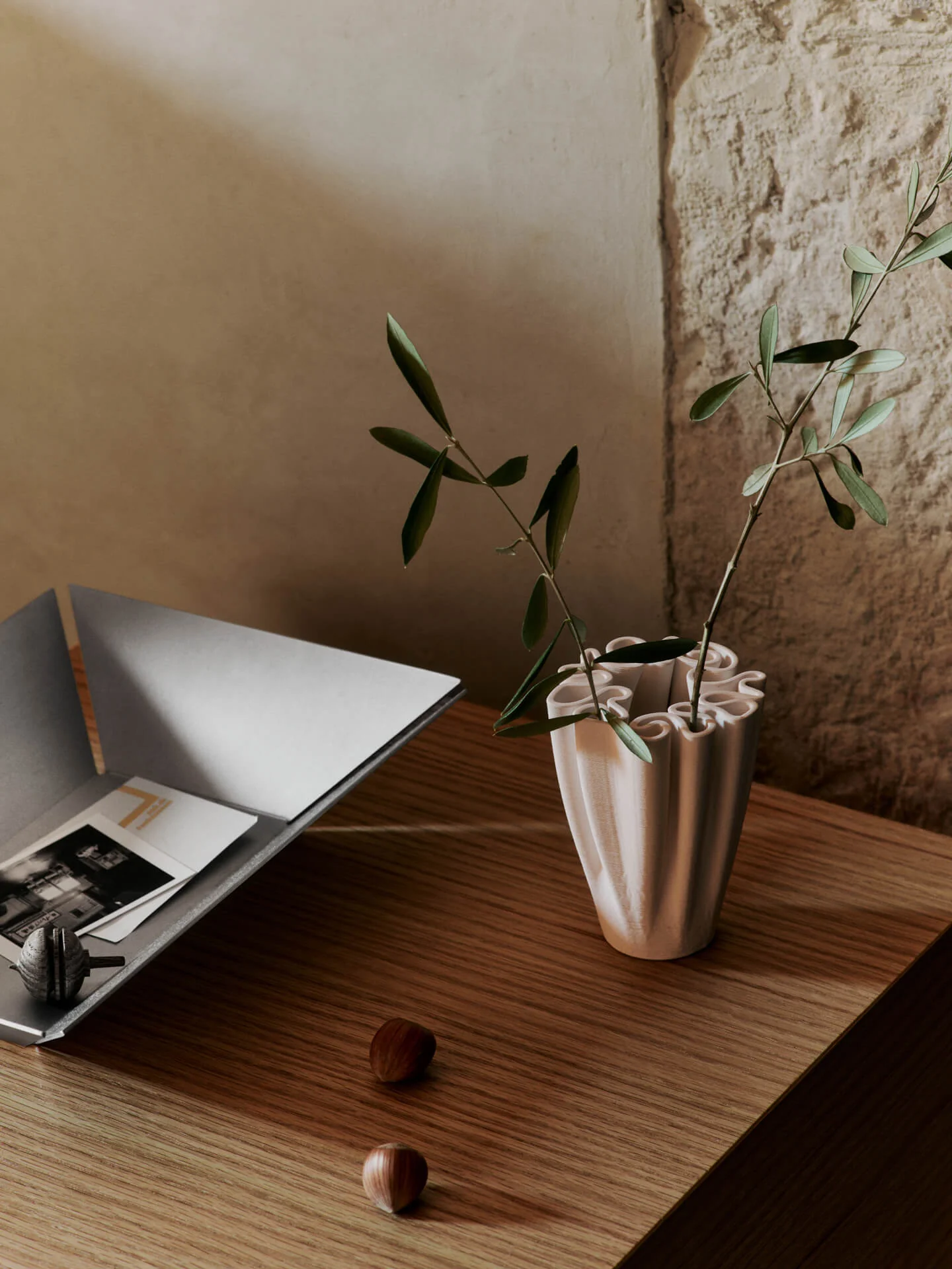 Dedali Vase - Medium - Off-White - Image 4