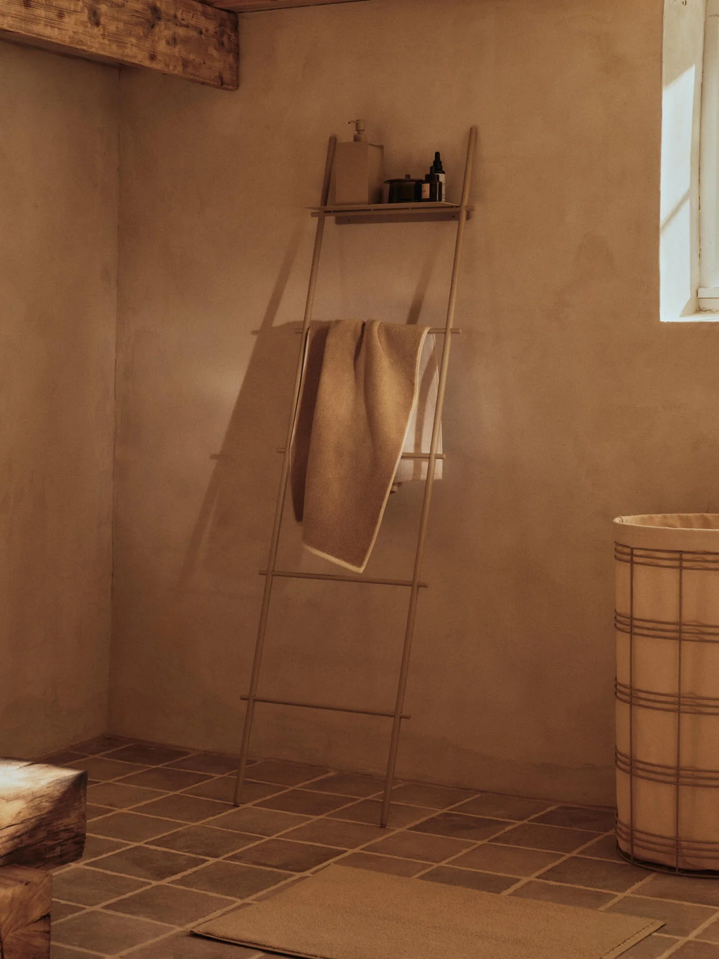 Dora Towel Ladder - Cashmere - Image 2