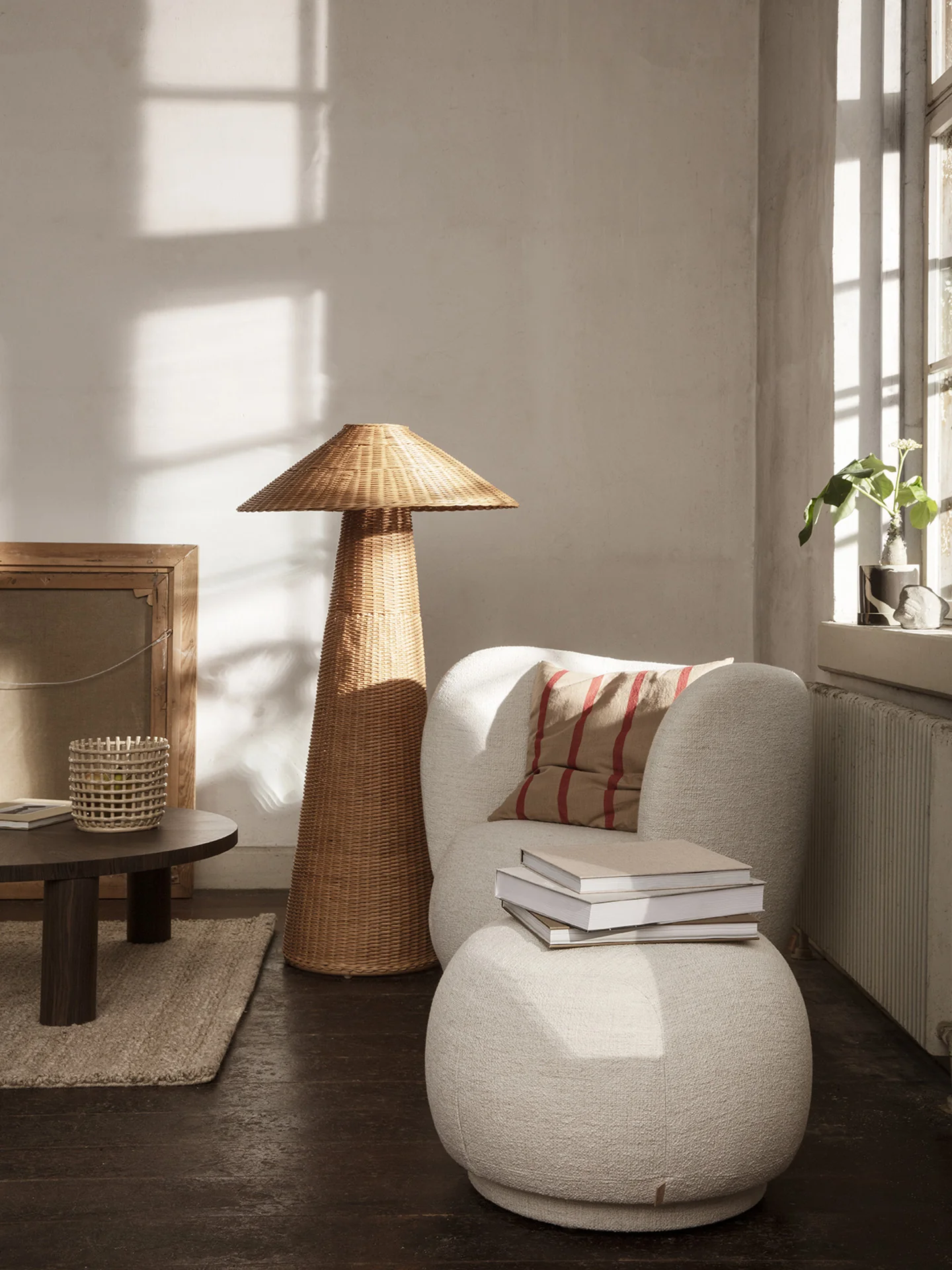 Dou Floor Lamp - Natural - Image 2