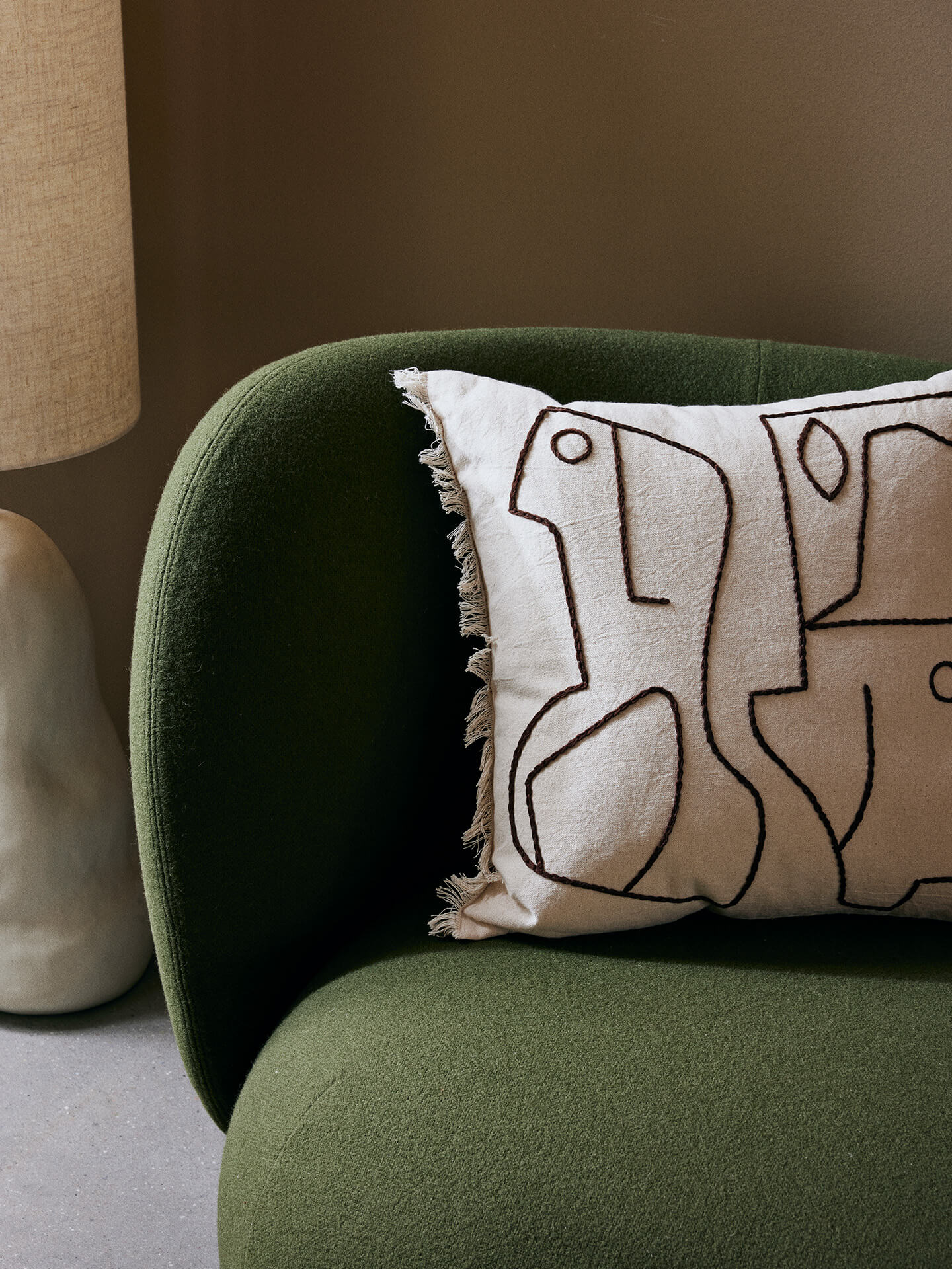 Figure Cushion - Off-White/Coffee - Image 2
