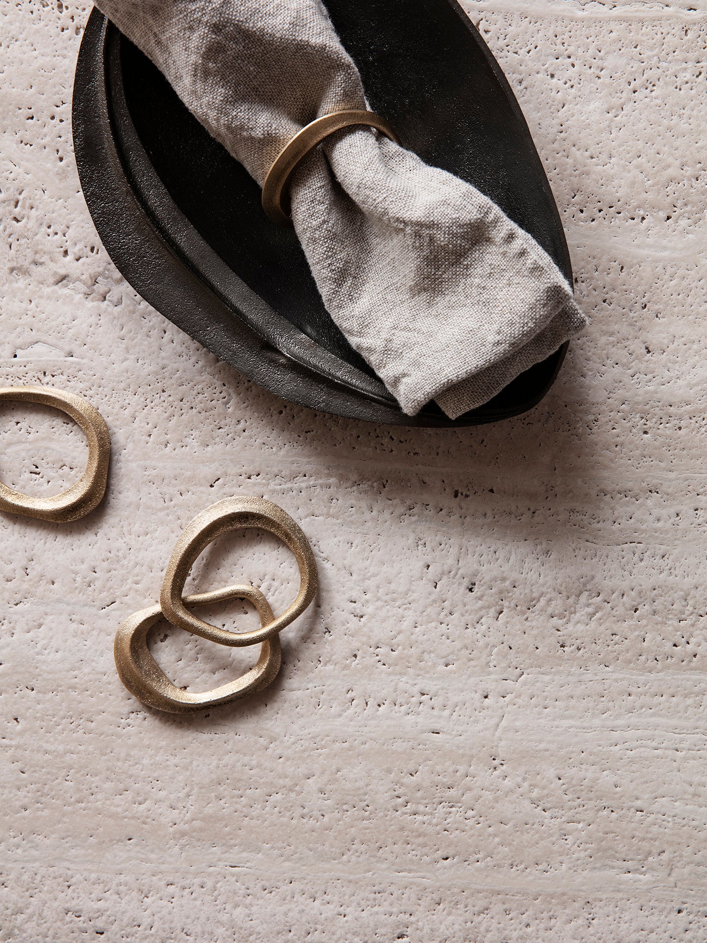 Flow Napkin Rings - Set of 4 - Brass - Image 2