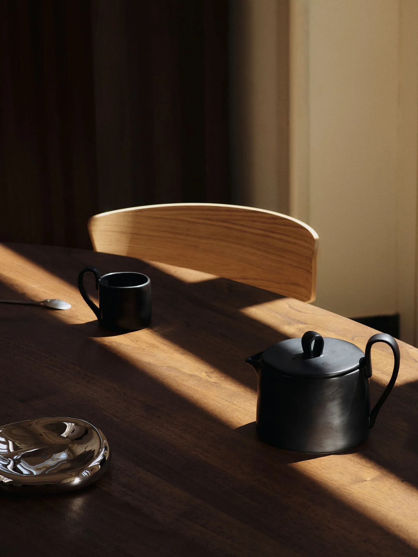 Flow Teapot - Black - Image 4