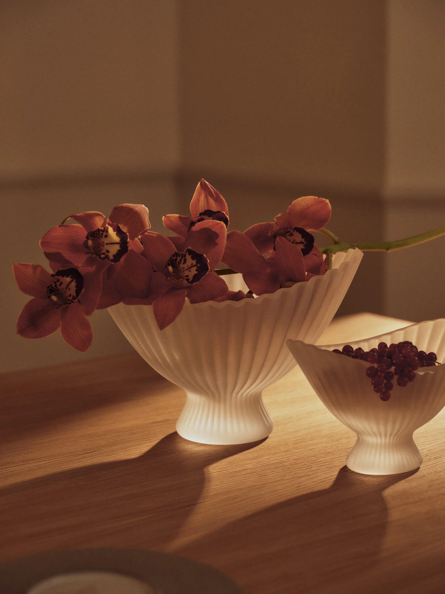 Fountain Glass Bowl - Small - Frosted - Image 2