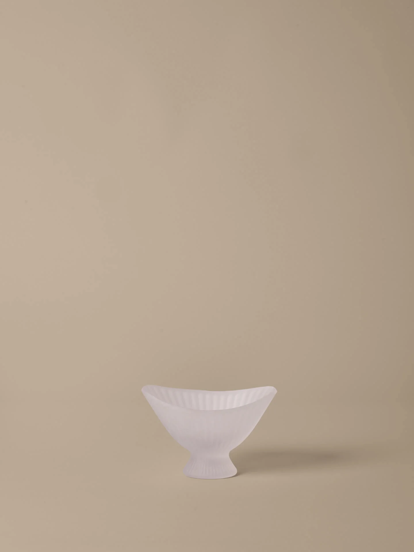 Fountain Glass Bowl - Small - Frosted - Image 3