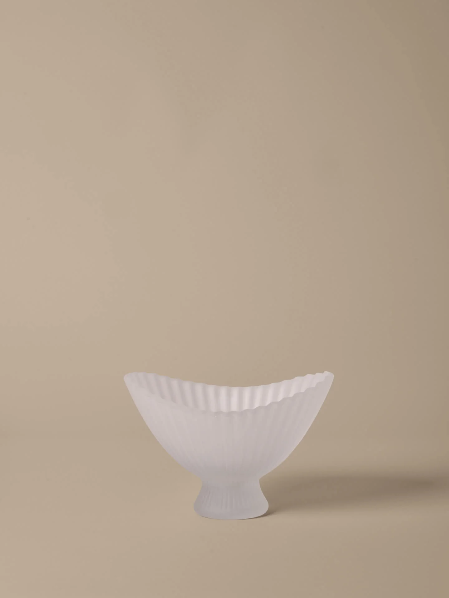Fountain Glass Bowl - Large - Frosted - Image 3