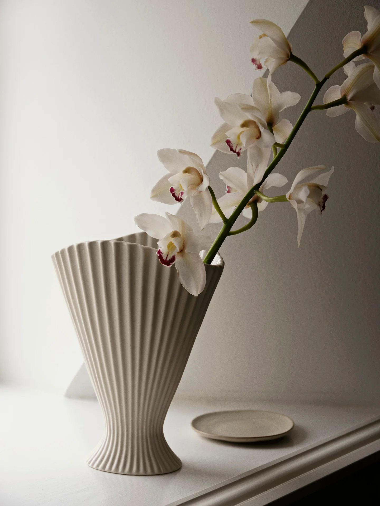 Fountain Vase - Large - Off-White - Image 2