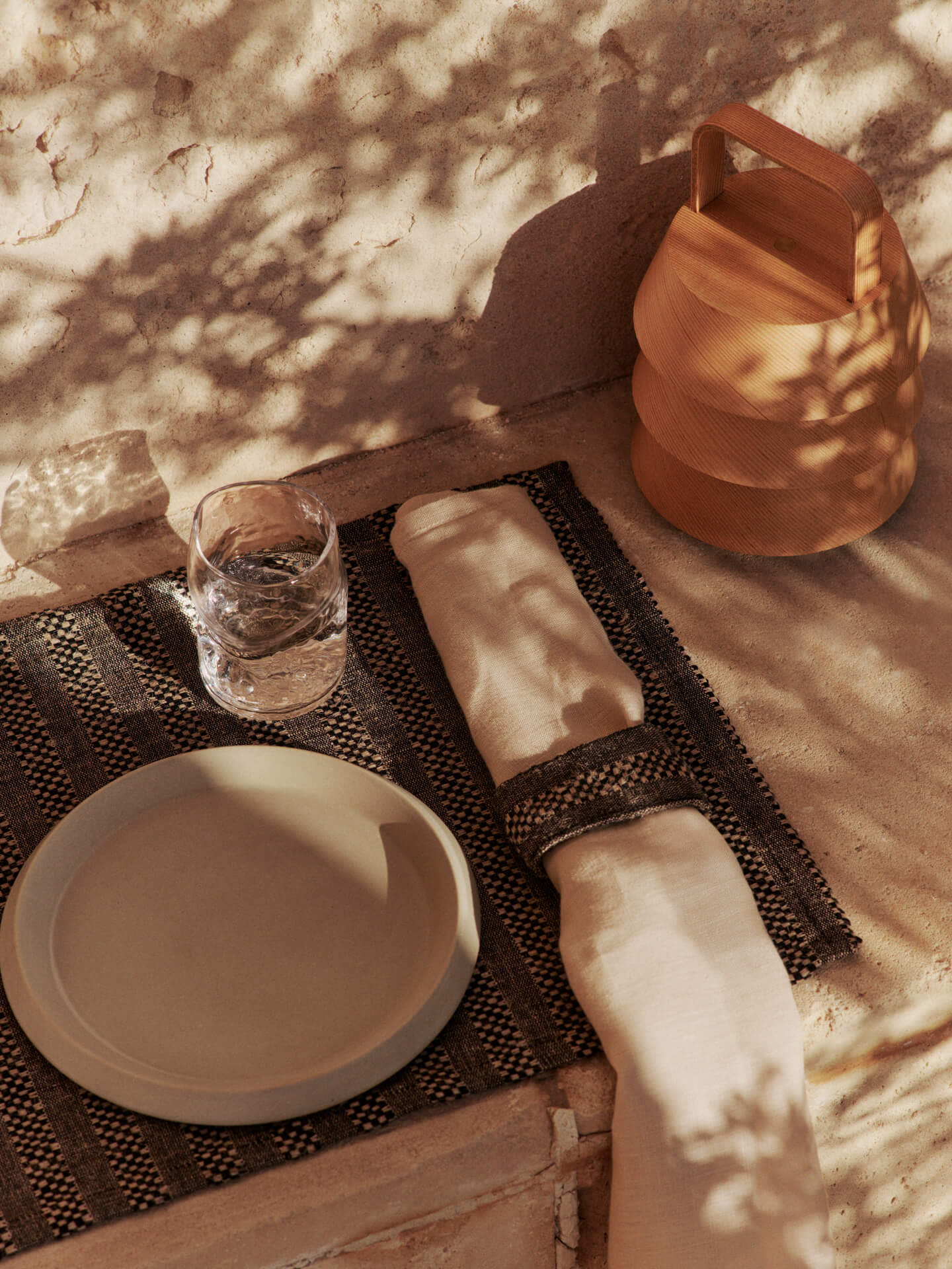 Gather Placemats - Set of 4 - Black/Natural - Image 2
