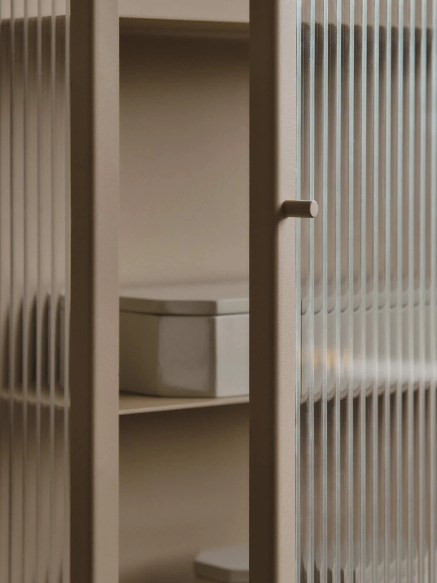 Haze Wall Cabinet - Tall - Cashmere - Image 3