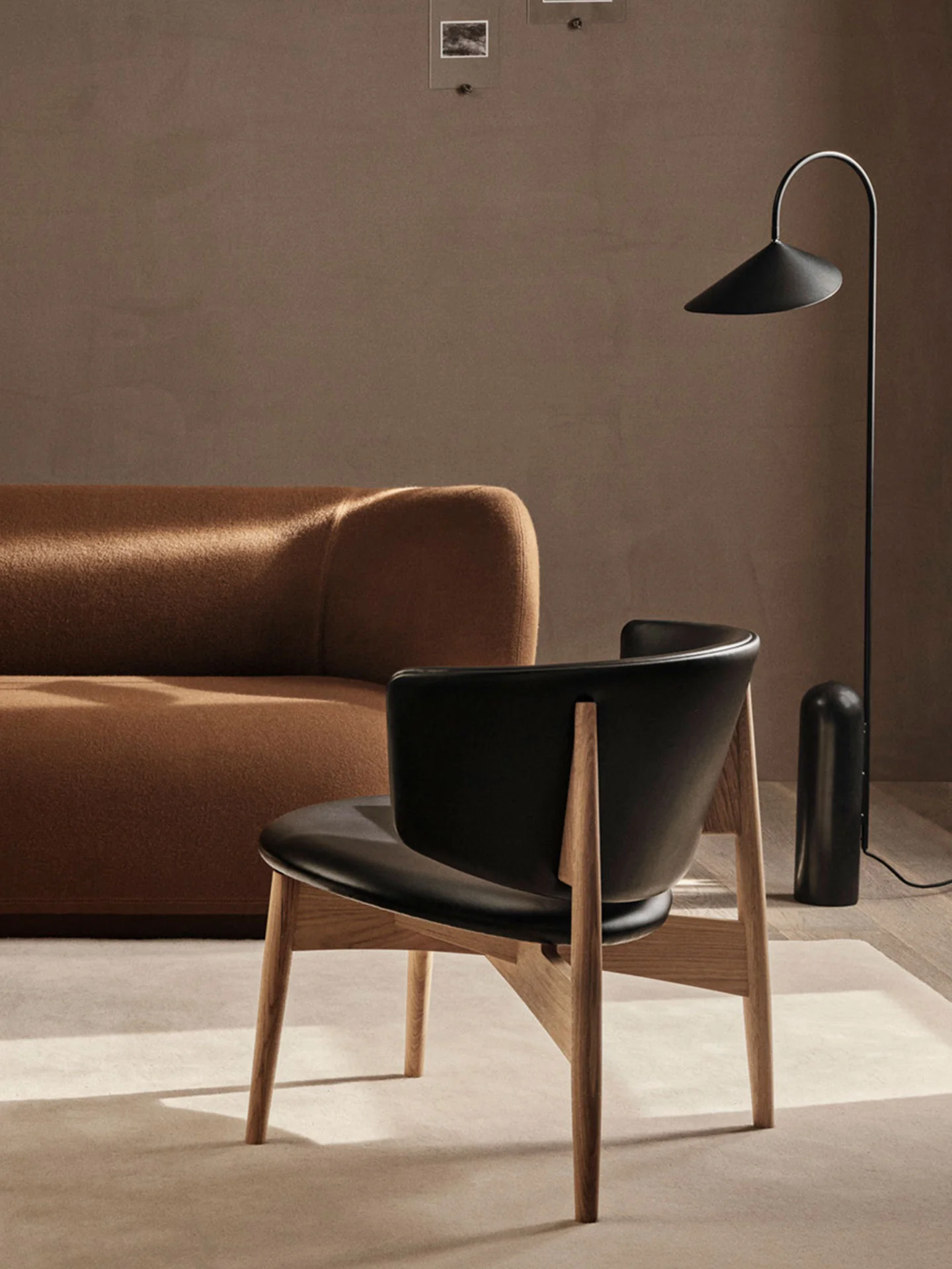 Herman Lounge Chair - Wood - Envy Leather - Oak/Black - UK - Image 3