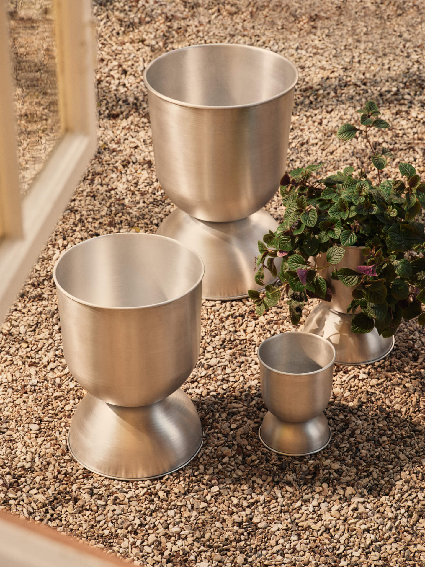 Hourglass Pot - Small - Aluminium - Image 2