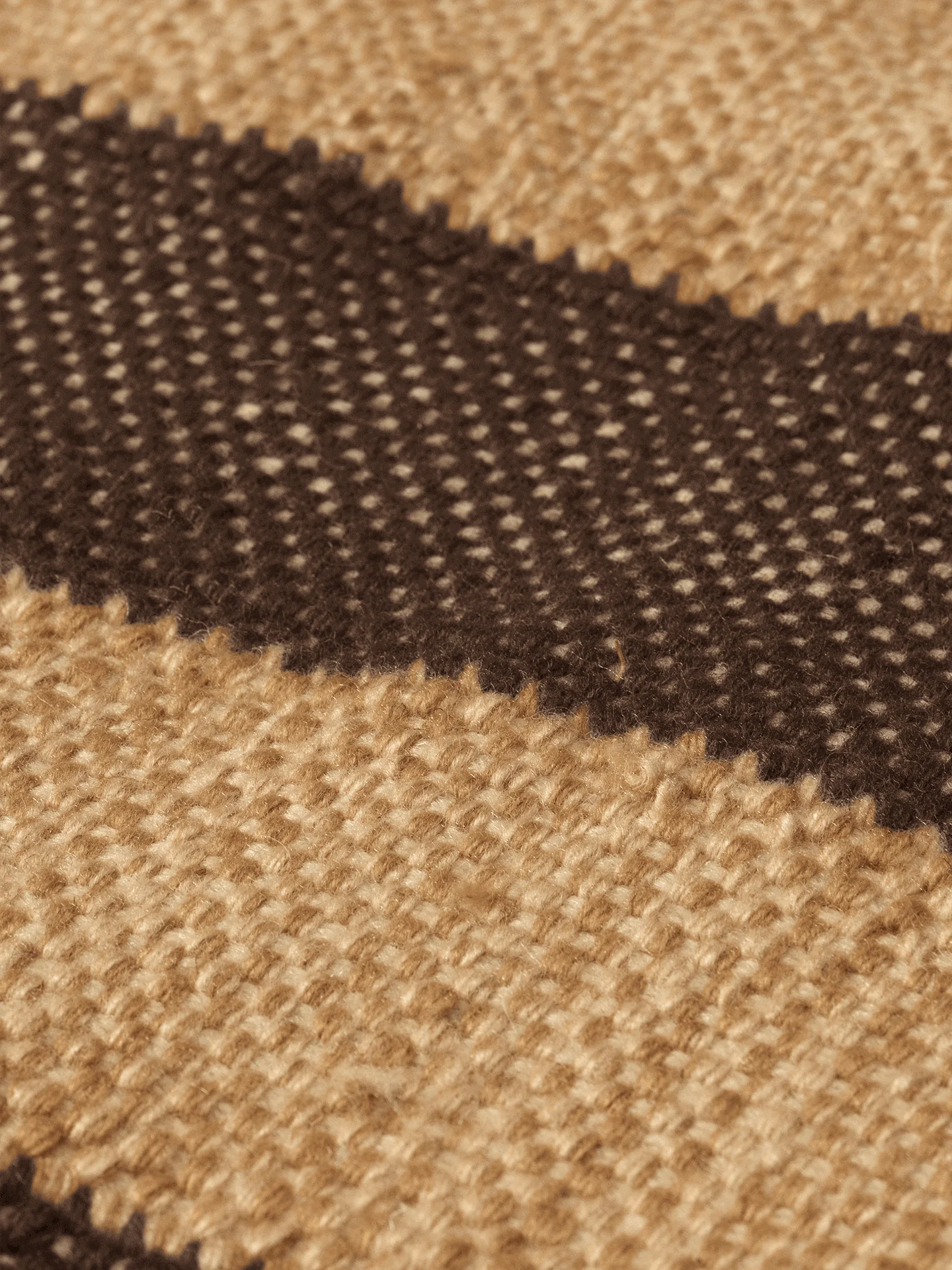 Ives Rug - Tan/Chocolate - Image 4