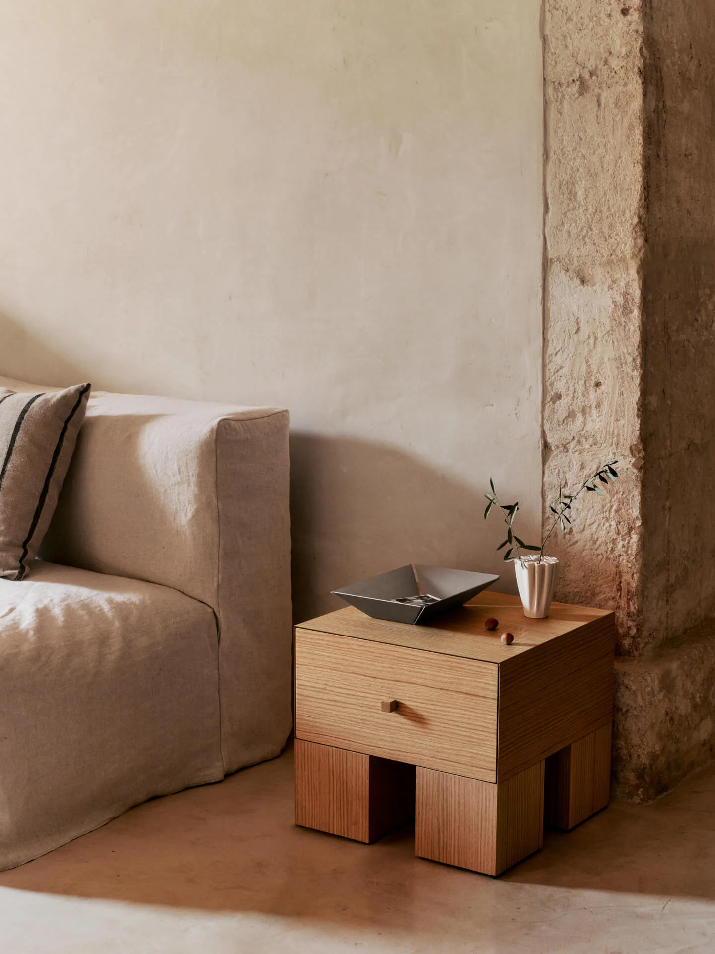 Kuben Bedside Table - 1x1 - Natural Oak Veneer - Image 3