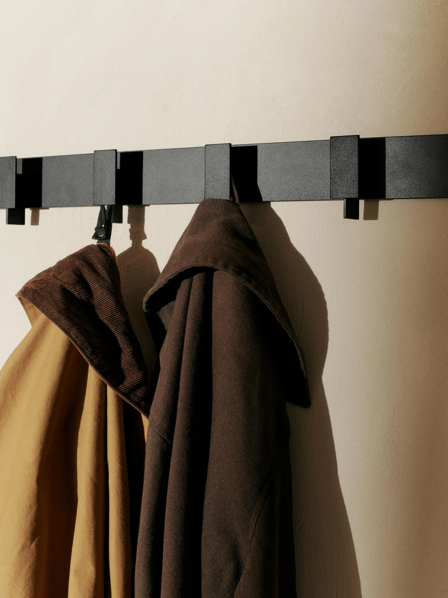 Lager Coat Rack - Black - Image 2