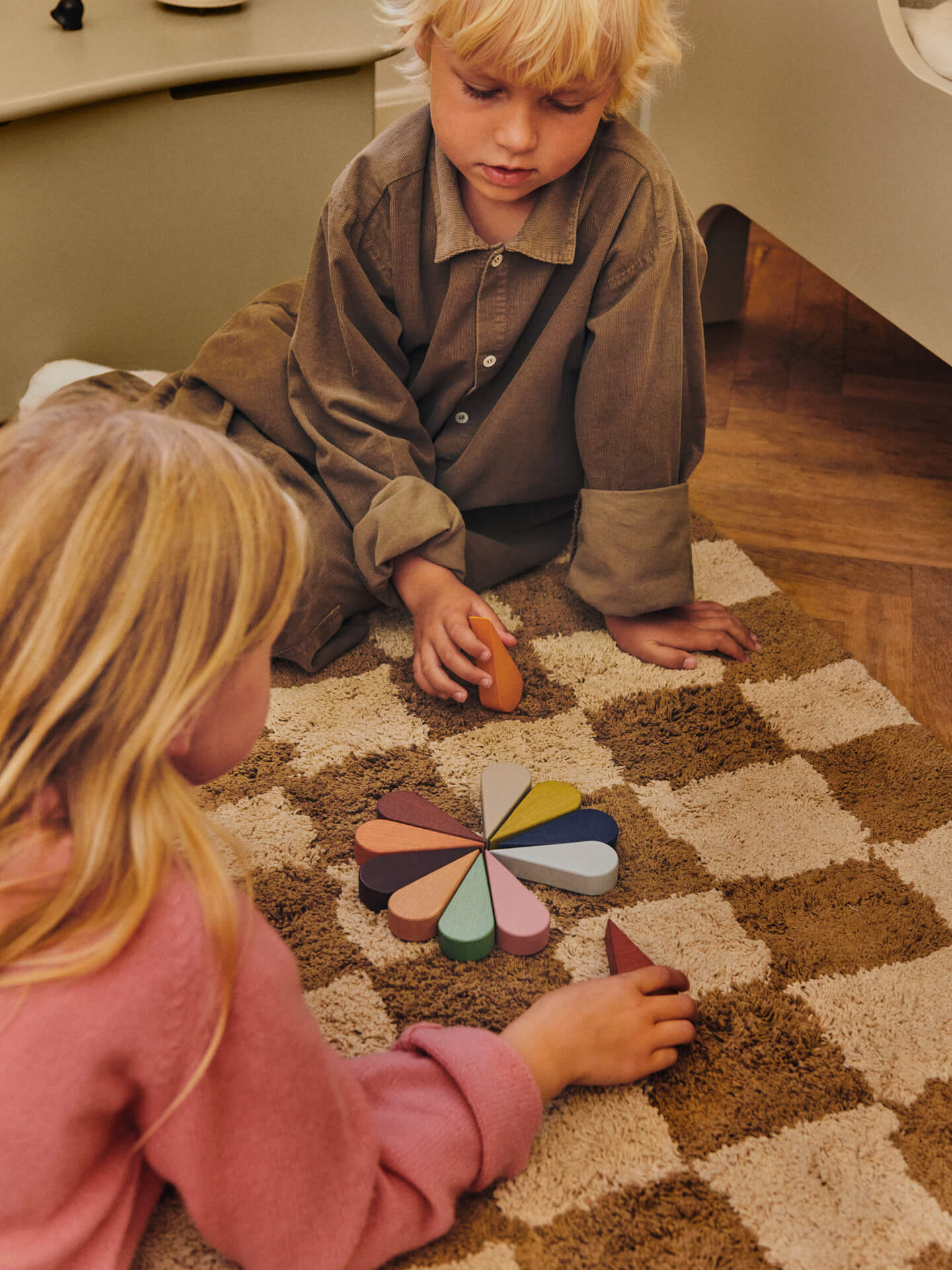 Mara Washable Rug - Tan/Warm Sand - Image 3