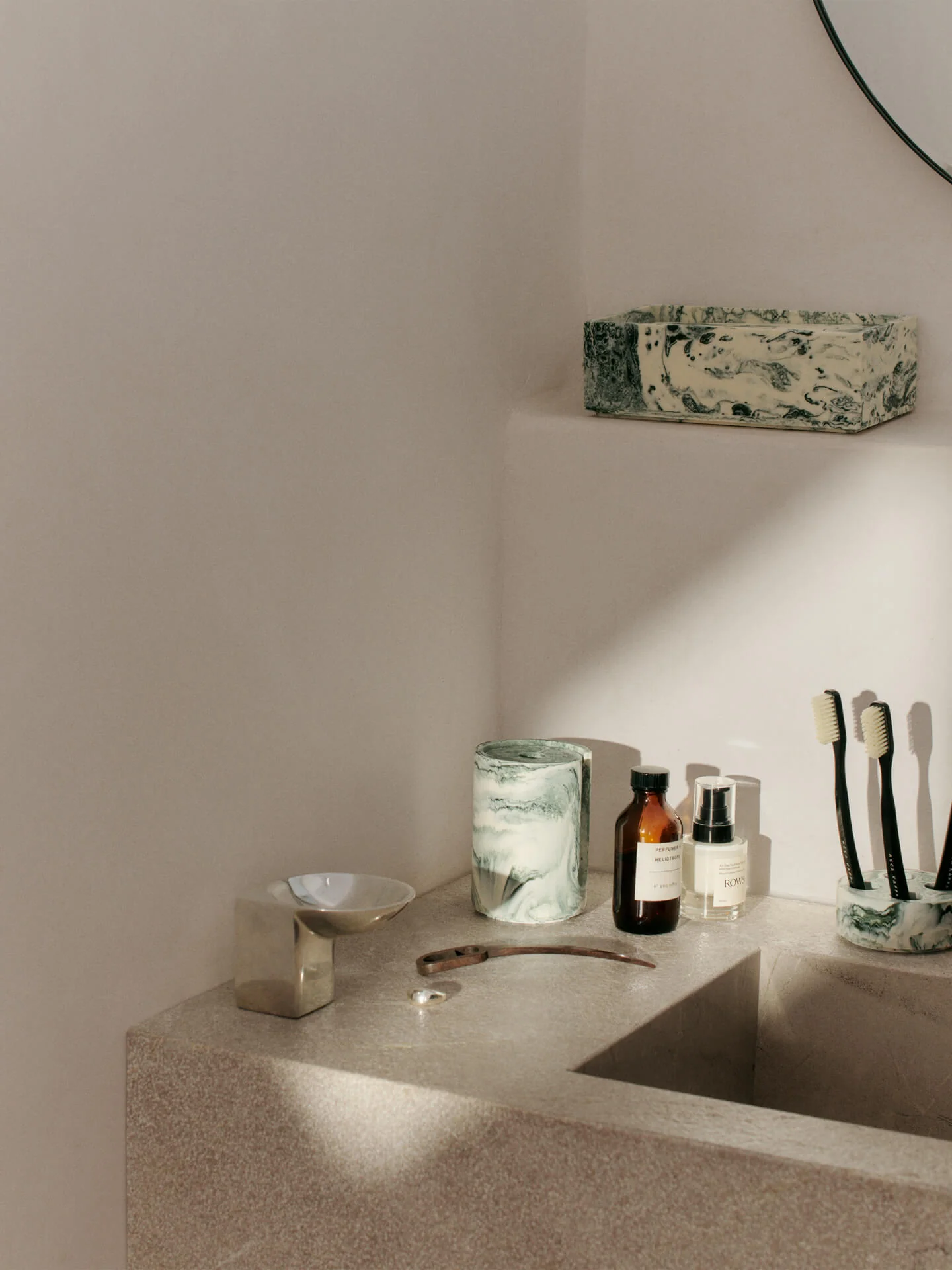 Mist Toothbrush Holder - Multi - Emerald Off-White - Image 2