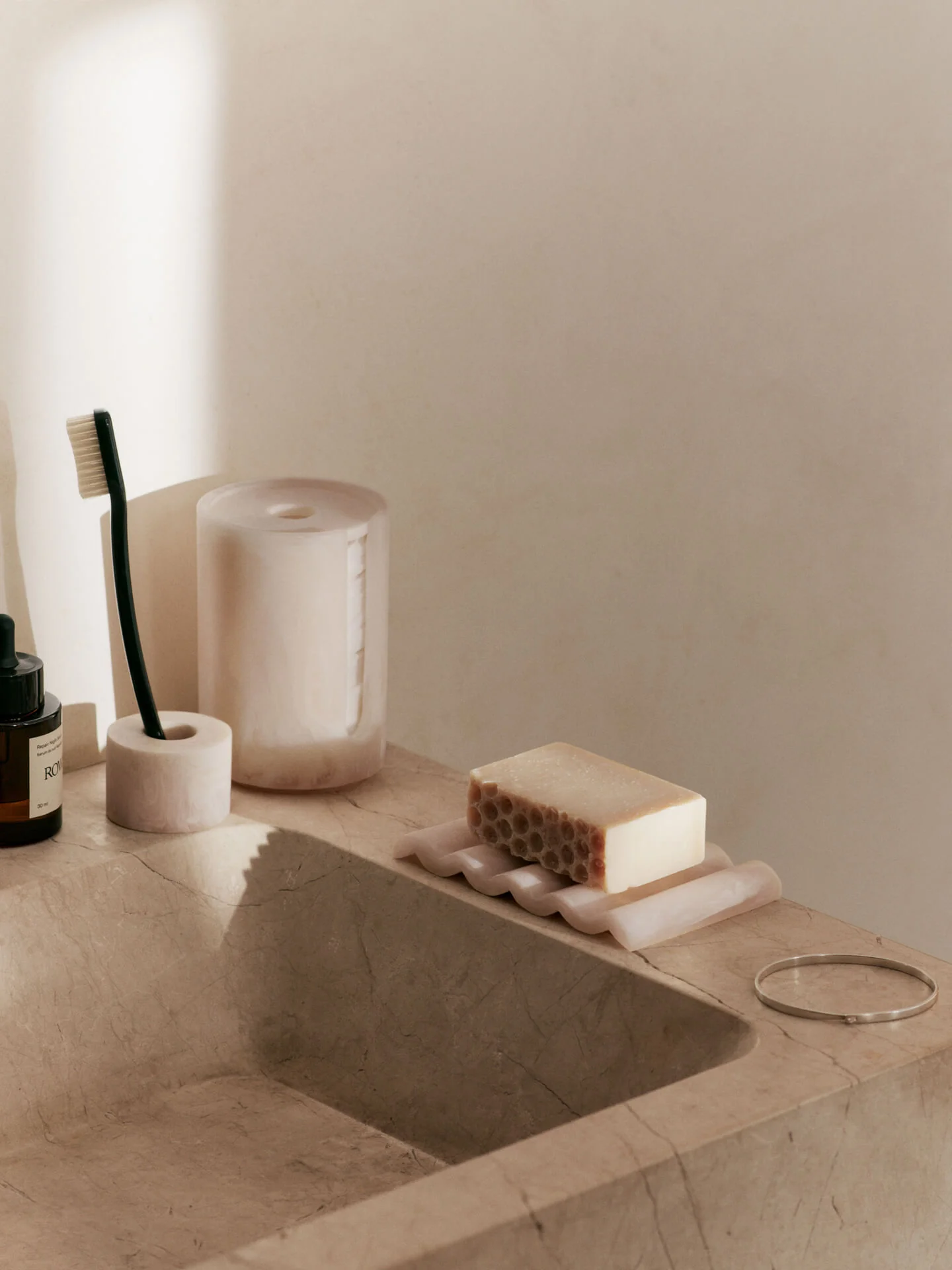 Mist Toothbrush Holder - Single - Pearl - Image 2
