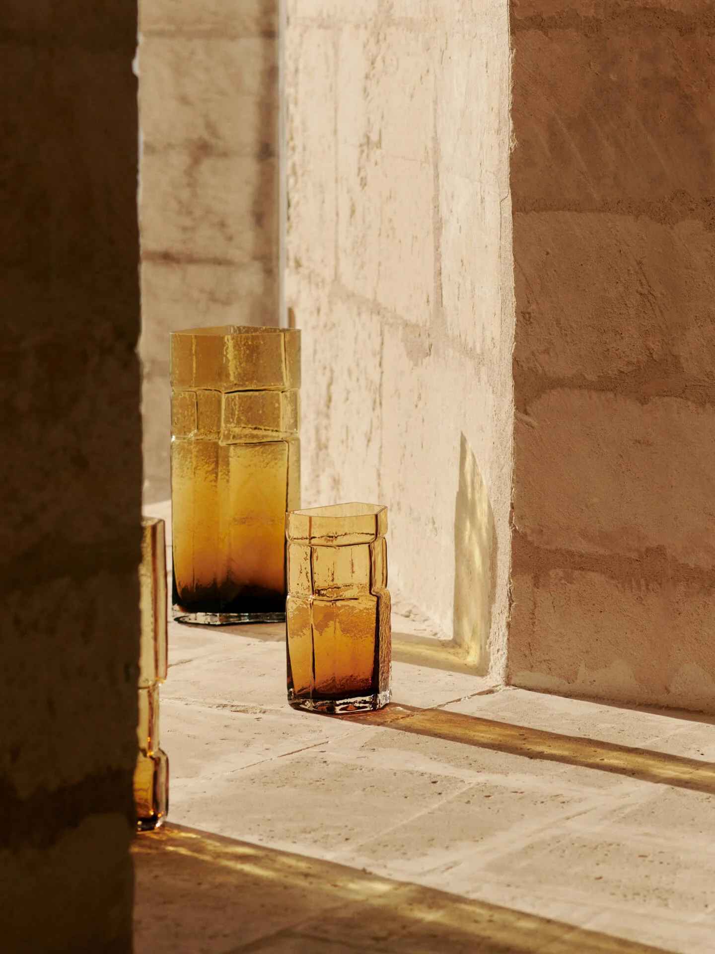 Muro Vase - Small - Recycled Amber - Image 2