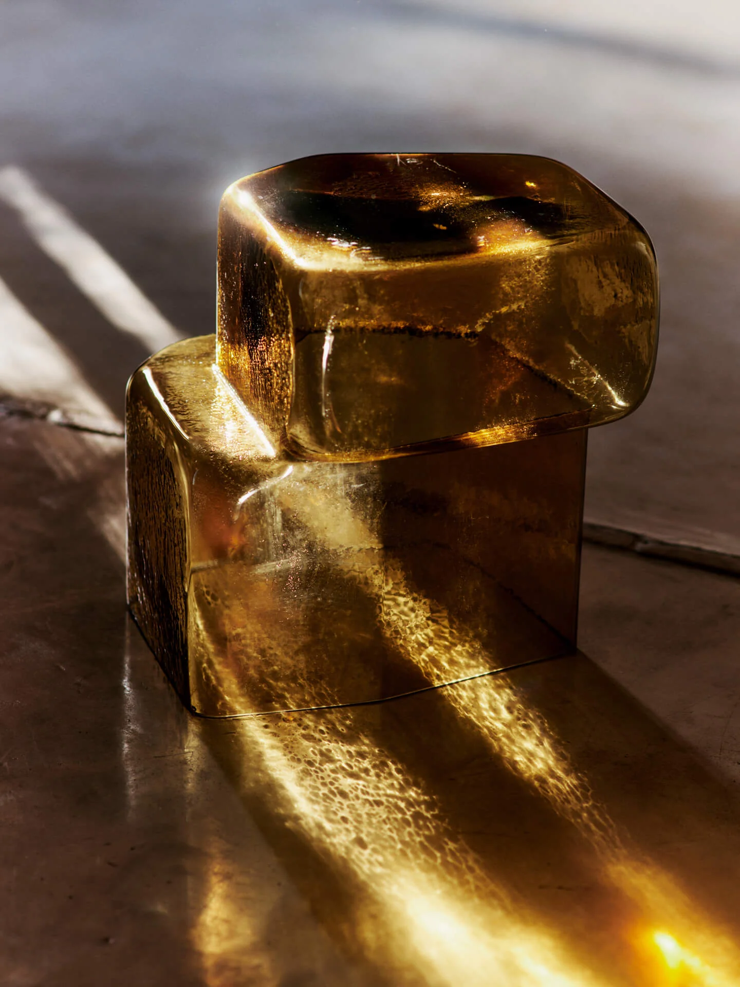 Oscil Sculpture - Recycled Amber - Image 2