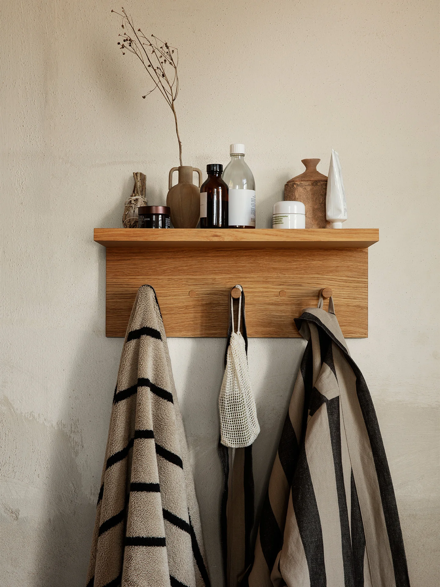 Place Rack - Small - Oak - Image 2