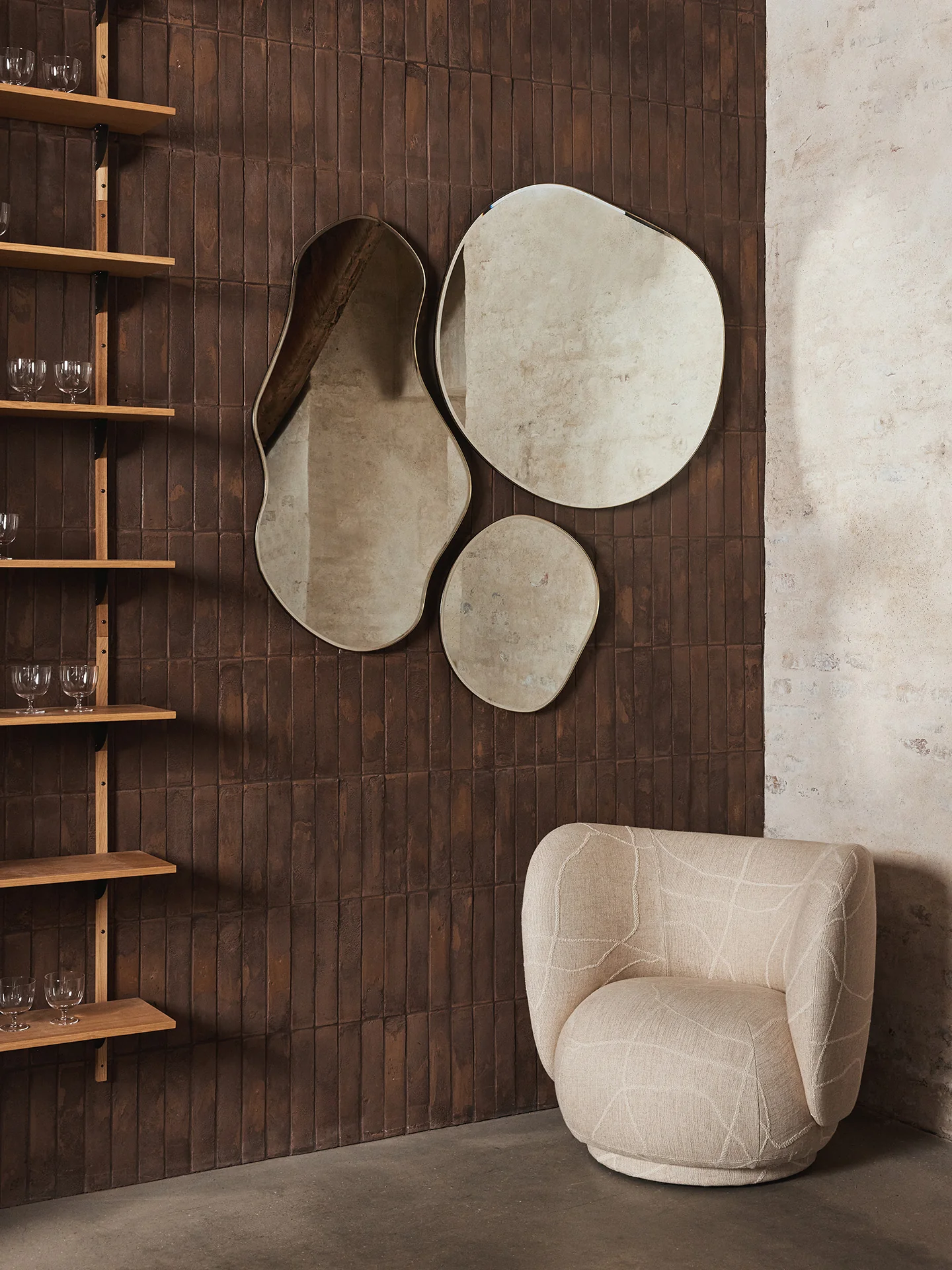 Pond Mirror - XL - Brass - Image 2