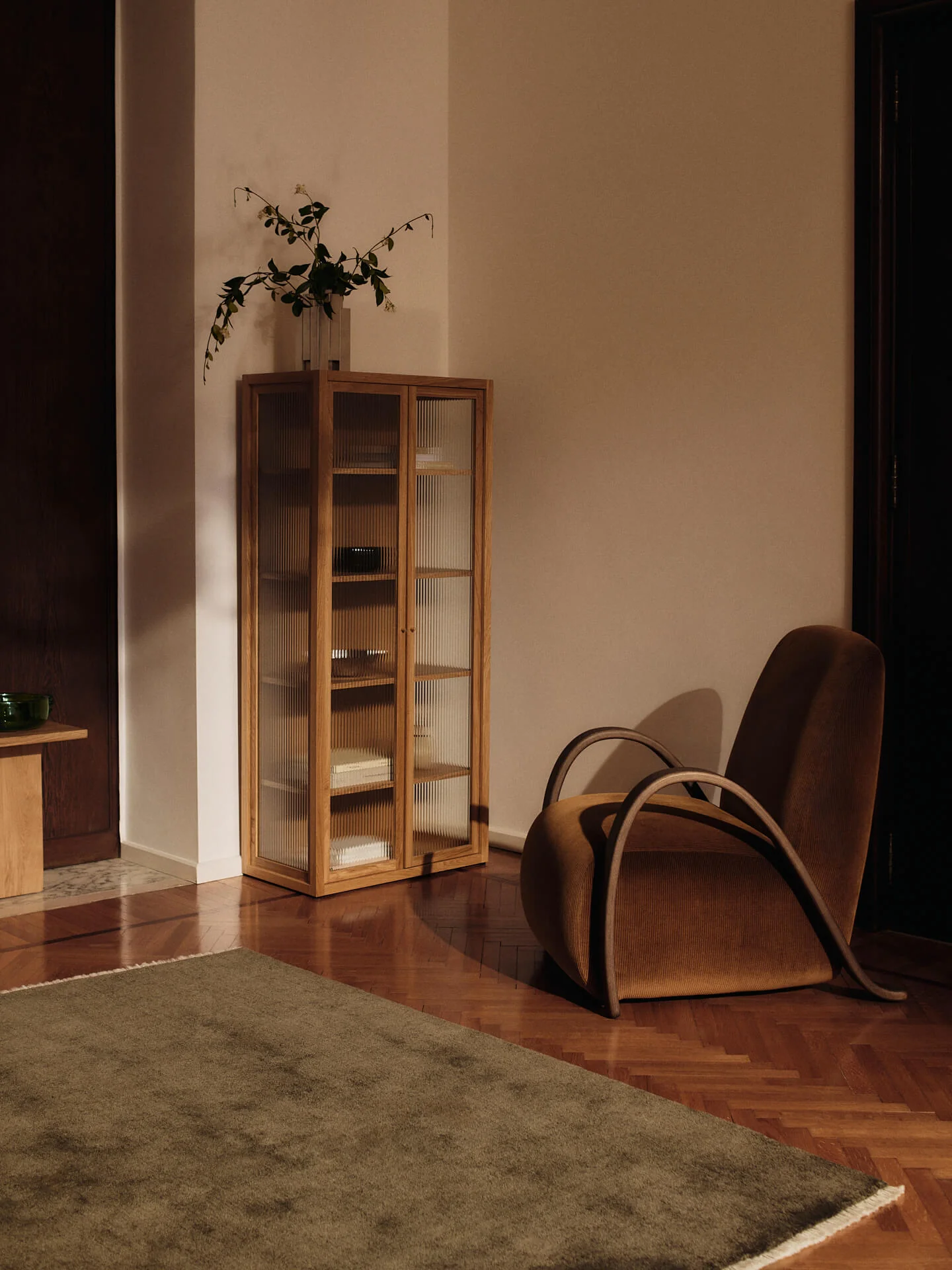 Reed Vitrine - Natural Oak - Image 3