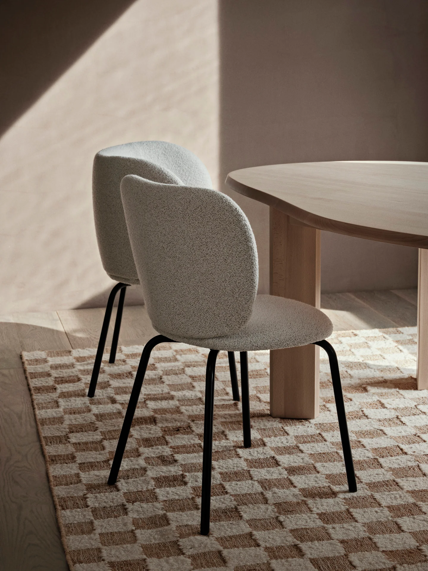 Rico Chair - Black - Soft Bouclé - Off-White/Sand - UK - Image 4