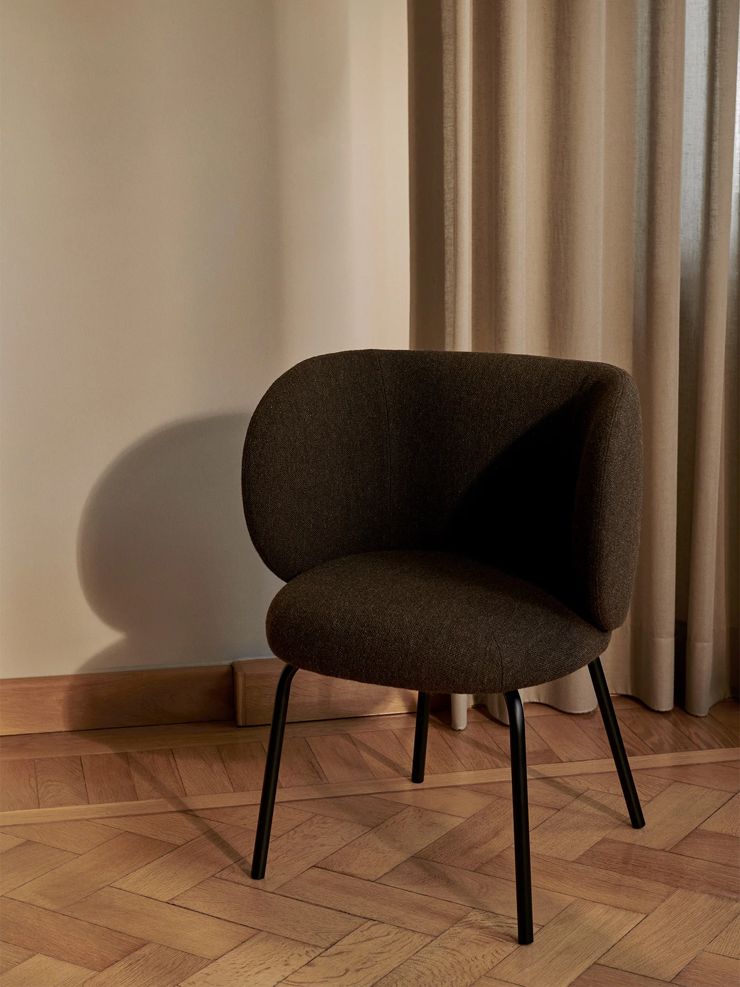 Rico Dining Chair - Black - Hallingdal - Dark Grey/Brown - UK - Image 2