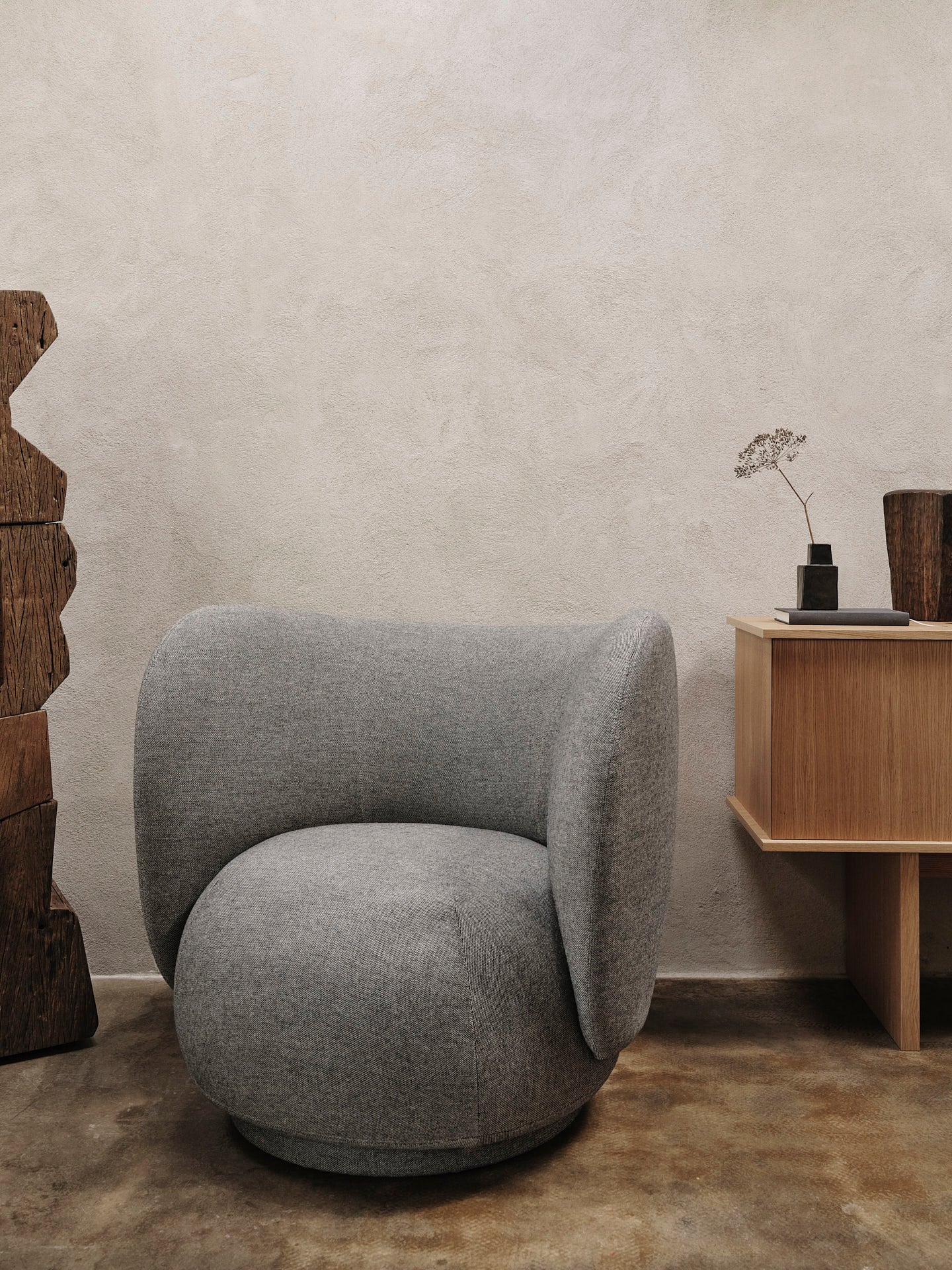 Rico Lounge Chair - Swivel - Main Line Flax - Navy Melange - UK - Image 3