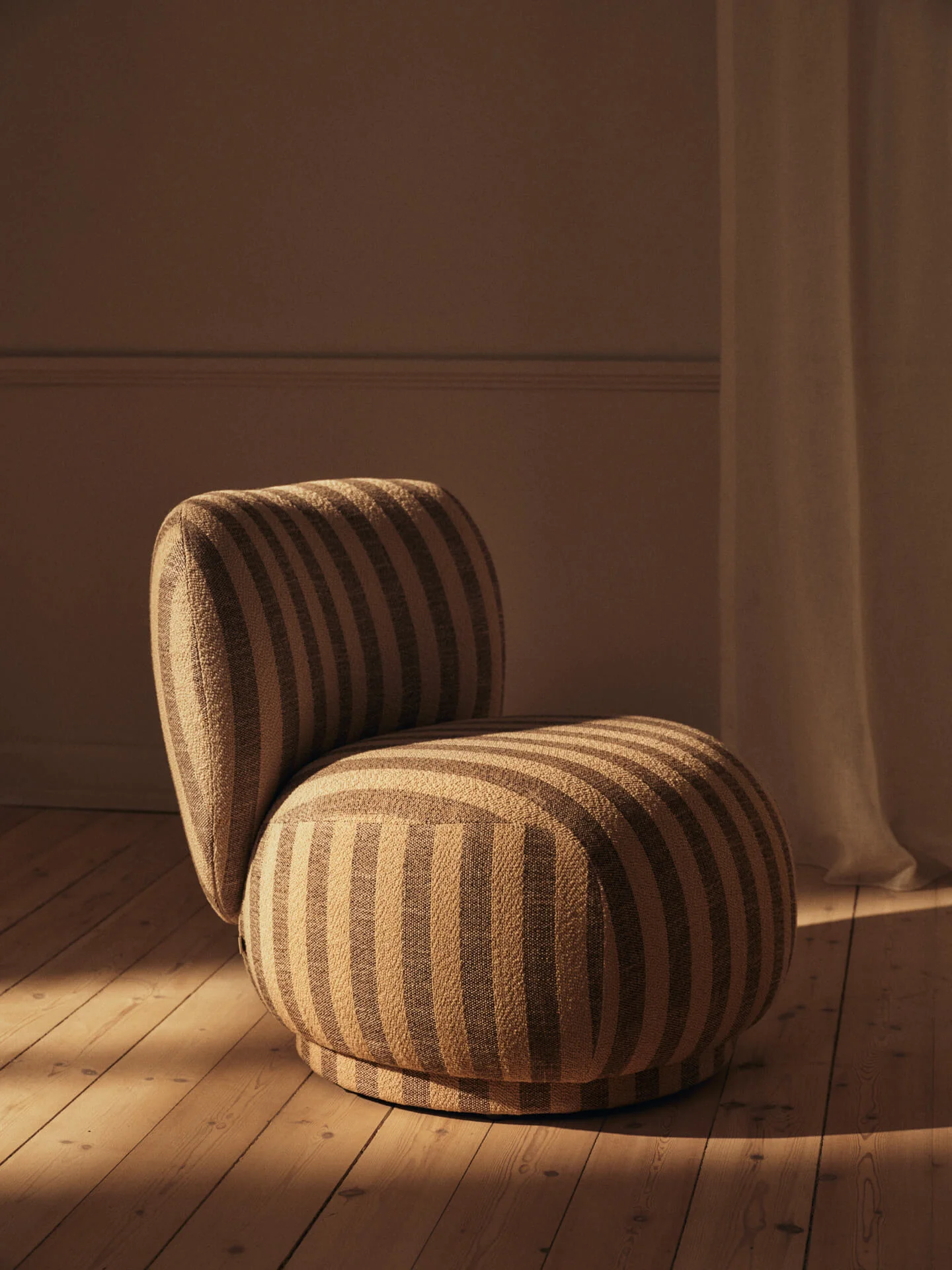 Rico Piccolo Lounge Chair - Louisiana - Sand/Off-White - UK - Image 2