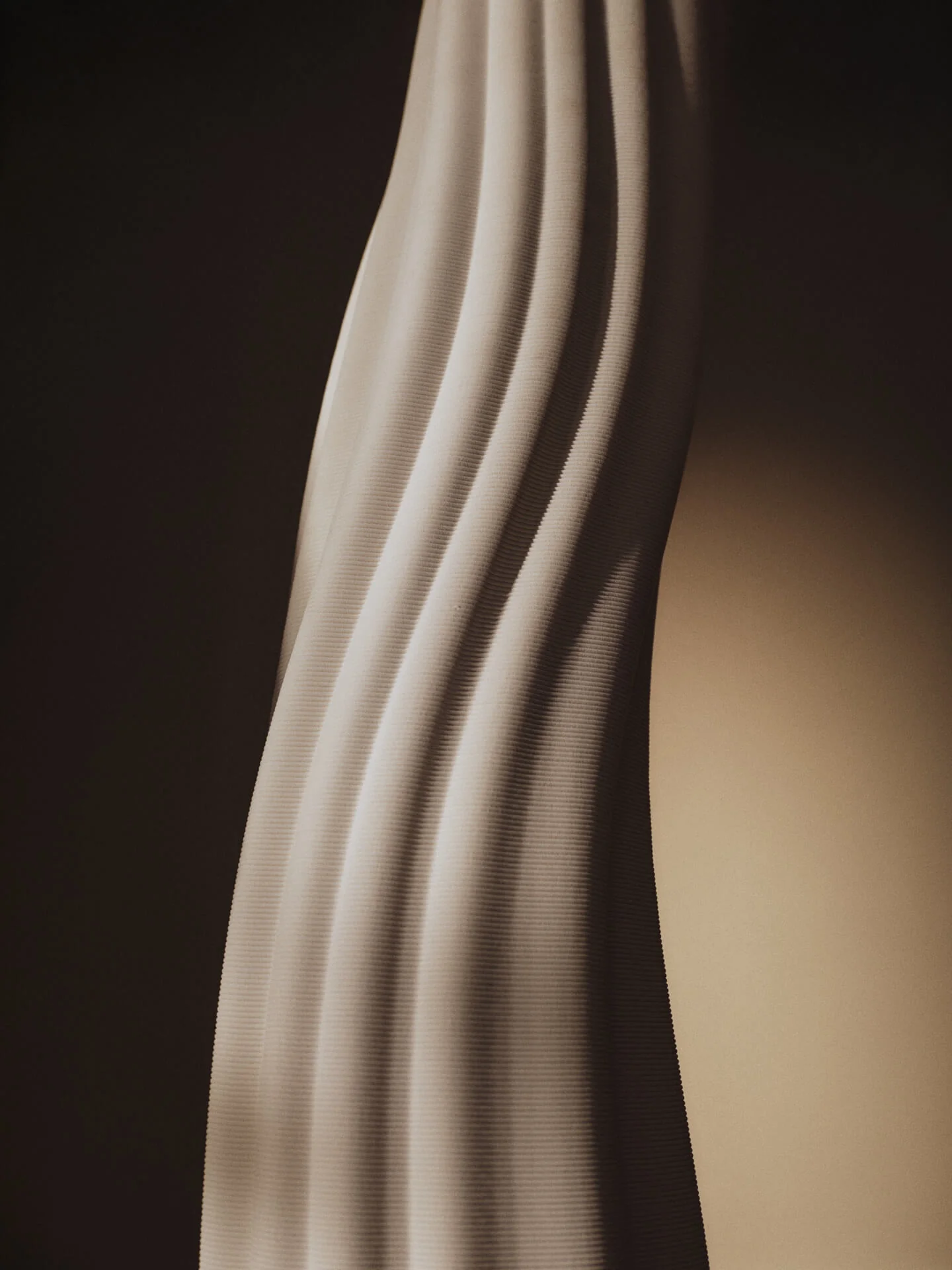 Rylith Floor Vase - Off-White - Image 3