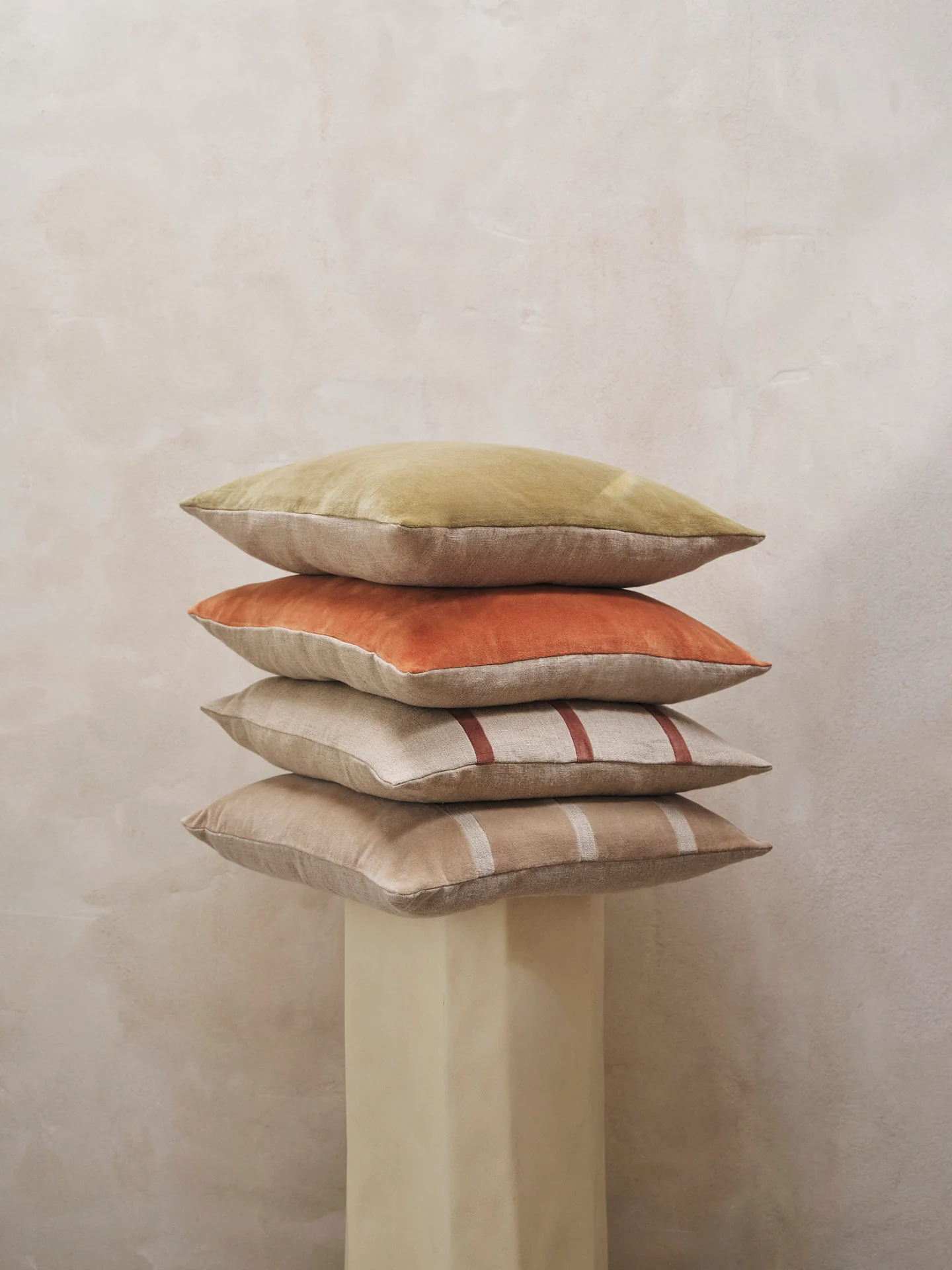 Senti Stripe Cushion - Dark Sand/Linen - Image 3