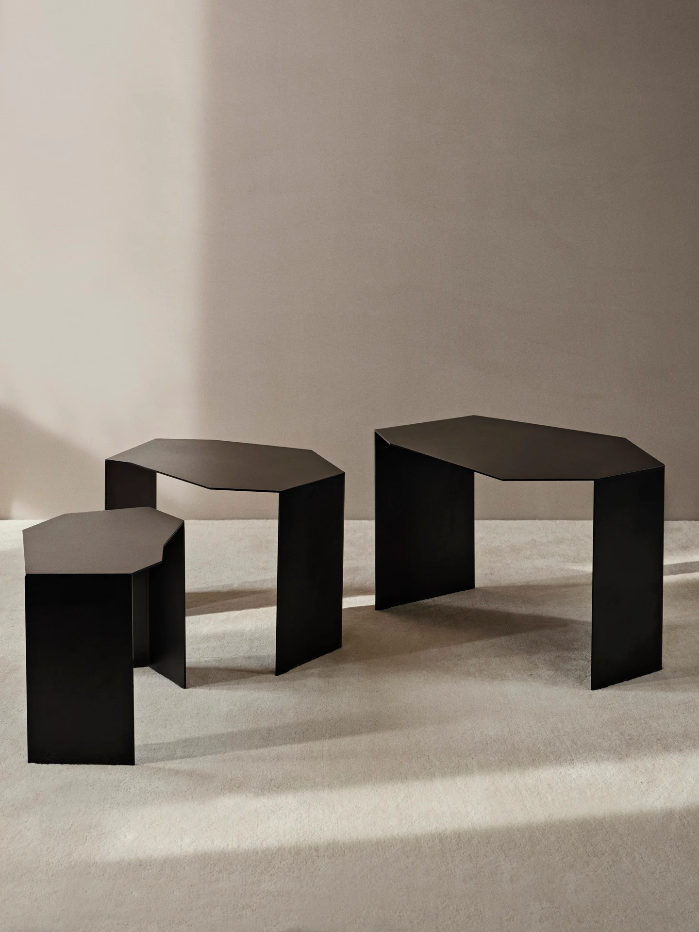 Shard Cluster Tables - Set of 3 - Black - Image 3