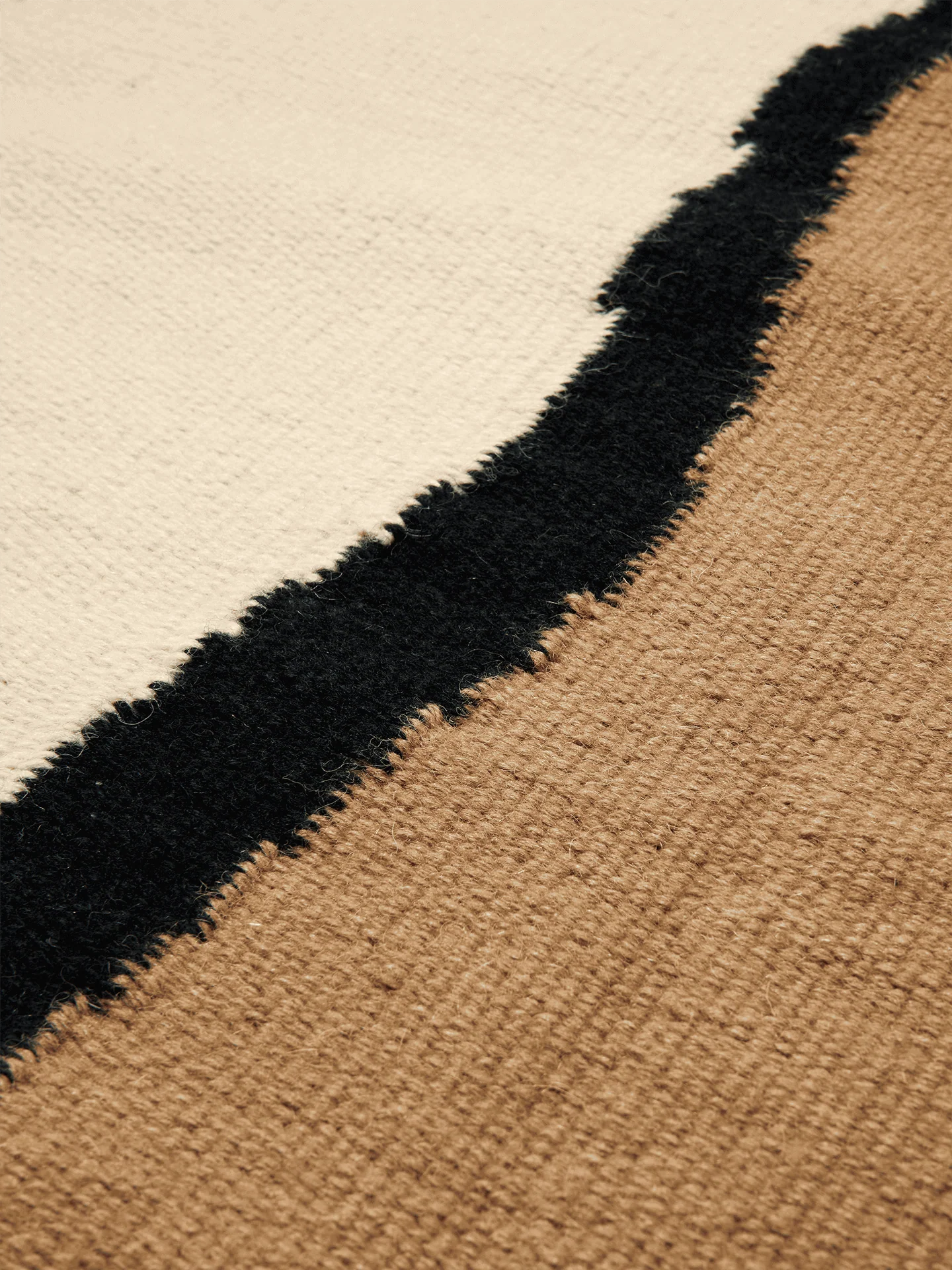 Soil Kelim Runner - Dark Sand/Off-white - Image 3