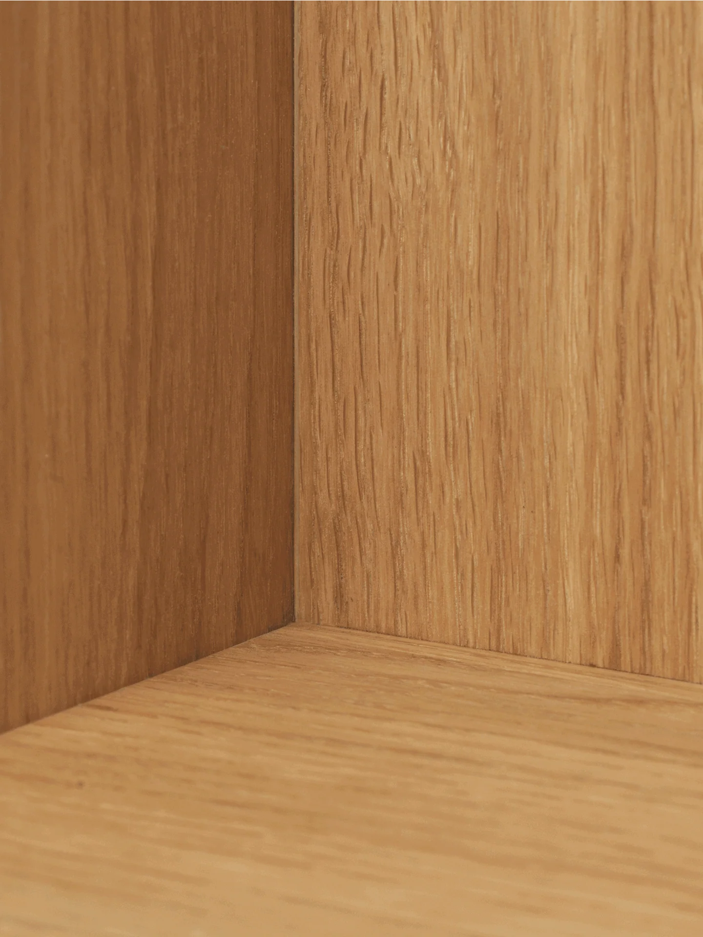 Stagger Shelf - Square - Oiled Oak - Image 4