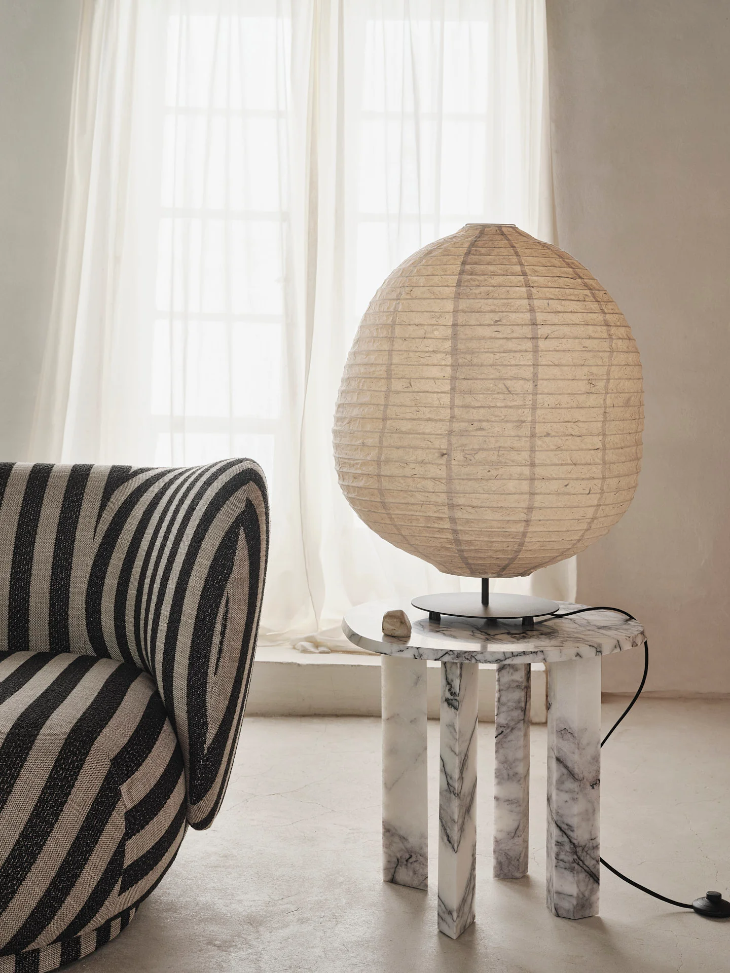 Taula Side Table - White/Charcoal - Image 2