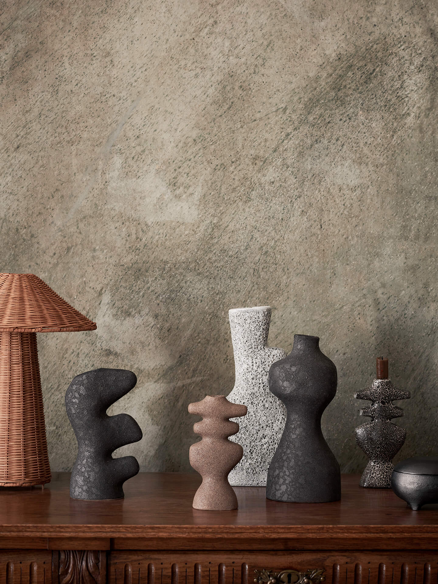 Yara Vase - Medium - Rustic Iron - Image 2